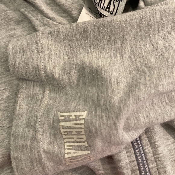 LAST CHANCE! Everlast Grey Hooded Women's Running Jacket - Picture 3 of 6